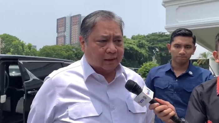 Menko Bidang Perekonomian Airlangga Hartarto di kompleks Istana Kepresidenan, Jakarta, Selasa (16/9/2025).