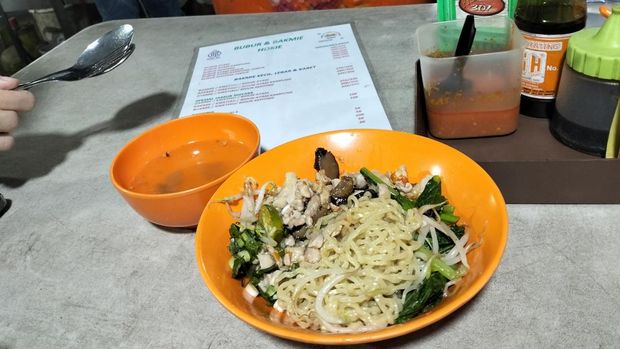 Bubur dan Bakmi Kepiting Hokie Pasar Lama Tangerang