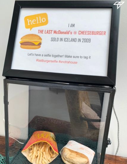 Gerainya Tutup 16 Tahun Lalu, Burger McD Ini Berakhir Jadi Fosil
