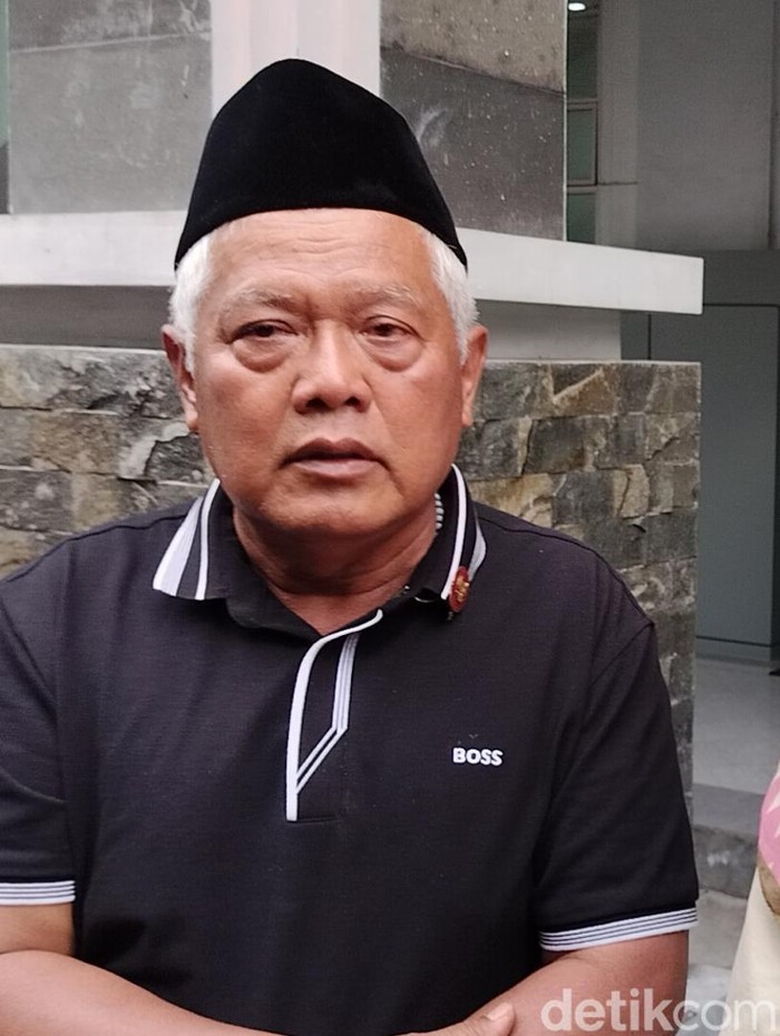 Dosen UIN Malang, Imam Muslimin bersama istrinya