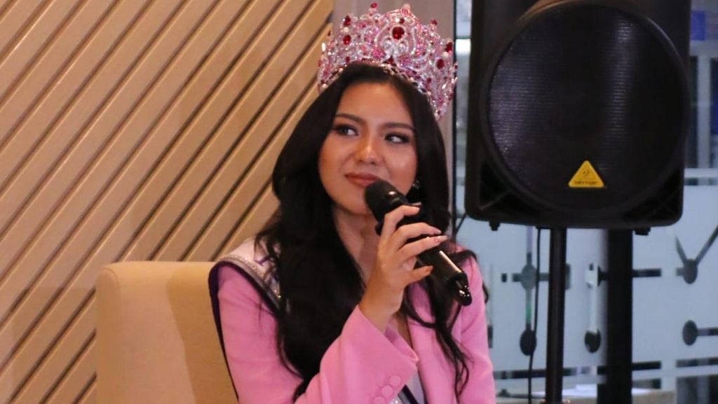 Saat 6 Puteri Indonesia 2025 Ajarkan Kelas Fashion dan Personal Branding