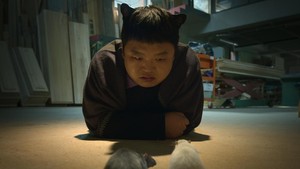 Go Kyu Pil didapuk memainkan karakter Saed. Wujud aslinya bukan manusia melainkan seekor jaguar. Dia bisa bicara binatang. (Foto: dok. Netflix)