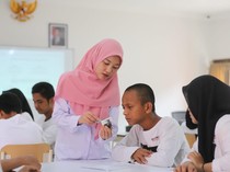 Lirik Lagu Hymne Guru Terbaru dan Profil Penciptanya