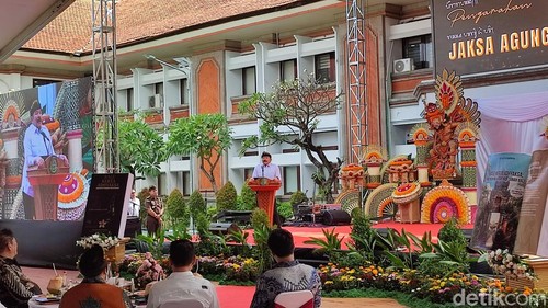 Kepala Kejaksaan Agung (Kejagung) RI Burhanuddin saat memberikan sambutan di Kejati Bali, Selasa (16/9/2025).