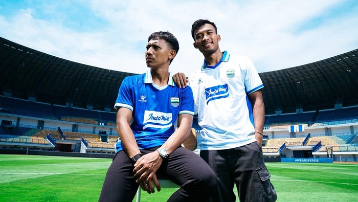 Jersey Persib untuk AFC Champions League Two 2025/26
