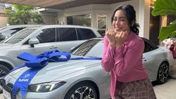 Jessica Iskandar Semringah Banget, Pamer Mobil Convertible Baru
