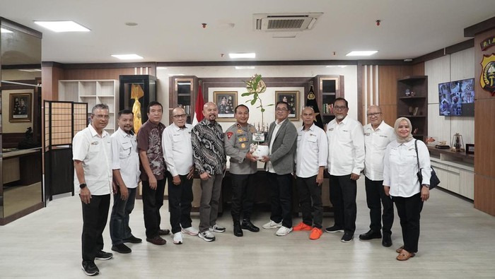 Kapolda Riau Irjen Herry Heryawan menerima audiensi PWI Riau di kantornya, Pekanbaru, Selasa (16/9/2025).