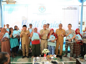 HUT Ke-15 BNPP, Mendagri Bagi 2.000 Paket Sembako ke Warga Tanah Tinggi