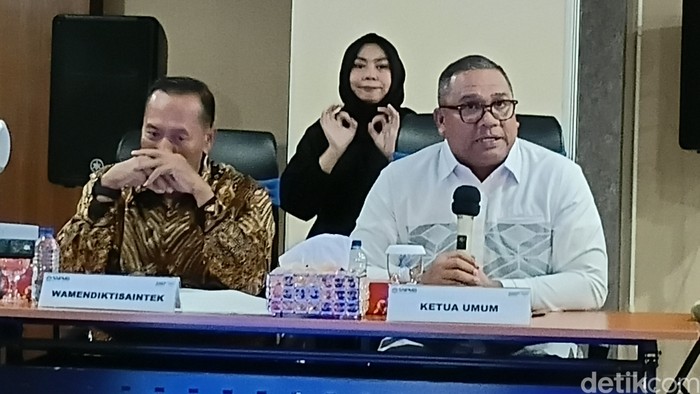 Ketua Umum Tim Penanggung Jawab SNPMB Prof Dr Ir Eduart Wolok ST MT