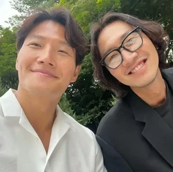 Lee Kwang Soo Absen di Nikahan Kim Jong Kook, Bukan Gak Diundang
