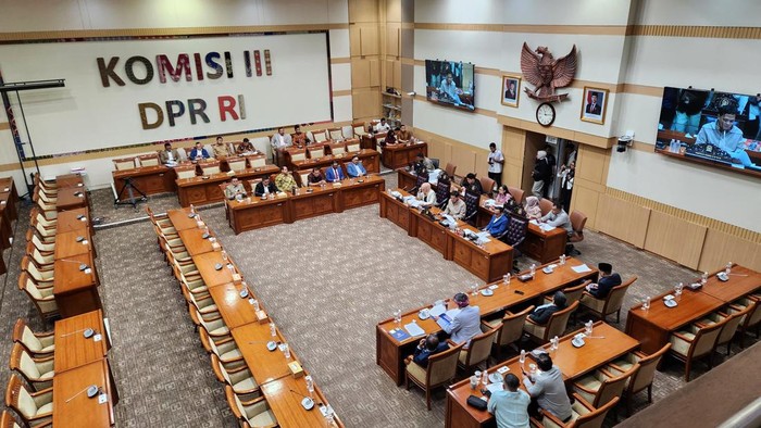 Komisi III DPR Gelar Persetujuan Calon Hakim Agung dan Ad Hoc HAM