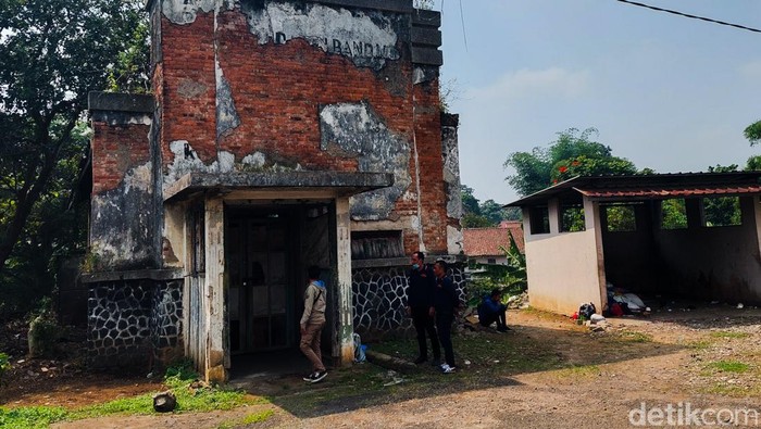 Kondisi Abattoir Peninggalan Belanda di Cimahi yang Terbengkalai Kondisi Abattoir Peninggalan Belanda di Cimahi yang Terbengkalai