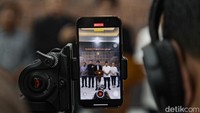 Sebelumnya, Keputusan KPU RI Nomor 731 Tahun 2025 tentang Penetapan Dokumen Persyaratan Pasangan Calon Presiden dan Wakil Presiden sebagai Informasi Publik yang Dikecualikan ditandatangani Ketua KPU Affifuddin tertanggal 21 Agustus 2025. 