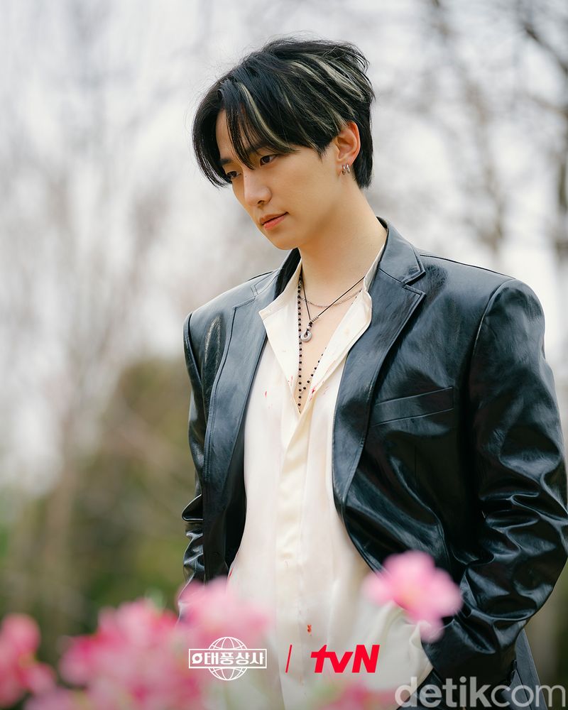 Lee Jun Ho dalam drama Korea Typhoon Family