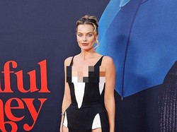 Foto Margot Robbie Pakai Gaun Lawas 27 Tahun Lalu, Belahan Tinggi Jadi Sorotan