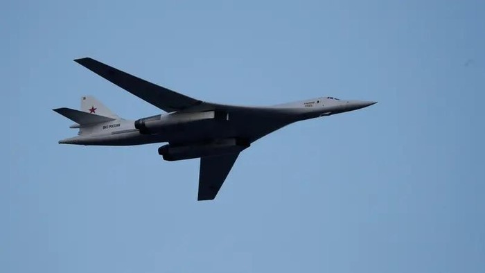 A Russian Tu-160 supersonic bomber. (File photo: Reuters)