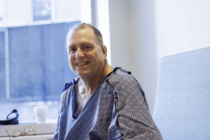 Pria di AS berhasil menjalani prosedur transplantasi ginjal babi. Sekarang, pasien gagal ginjal ini tidak menjalani perlu cuci darah lagi.