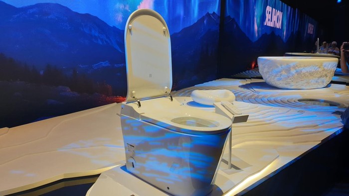 Kohler, produsen produk sanitasi asal Amerika Serikat, memamerkan deretan produk unggulannya di Indonesia Design Week Exhibition.