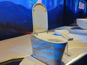 Bathtub Artistik dan Toilet Pintar Jadi Inovasi Kamar Mandi Modern