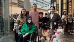 Doa Haru Raffi Ahmad untuk Mama Amy Usai Jalani Perawatan di Singapura