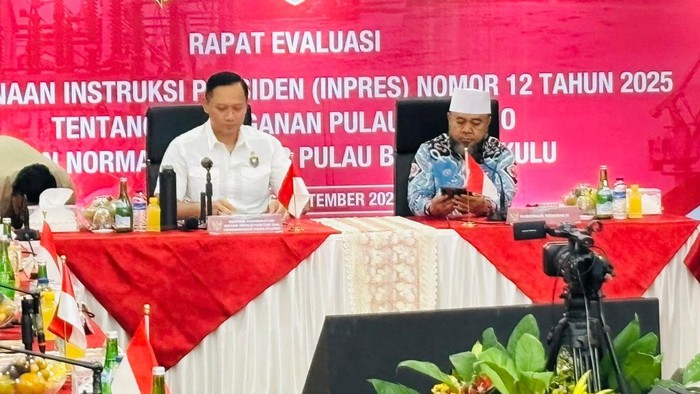 Rapat evaluasi Inpres tentang Pelabuhan Pulau Baai Bengkulu.