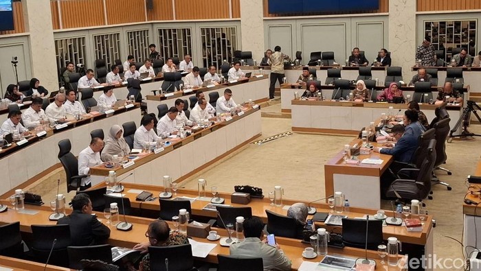 Rapat Komisi IV dengan KKP