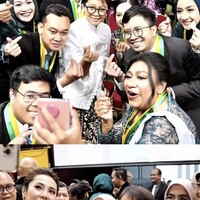 Retno juga berfoto bersama para wisudawan lain. Ia tampak ramah dan selalu memberikan senyum manisnya. Foto: Instagram/@retno_marsudi