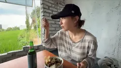 Seulgi Red Velvet di Pulau Dewata: Makan Bakso-Beli Lekbong I Love Bali