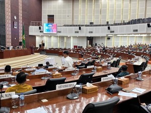 Banyak Kursi Kosong di Paripurna DPRD Sumut, HMI: Tunjangan Besar, Tugas Lalai