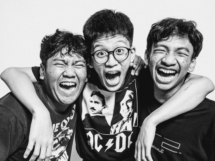 Sukses Lancar Rejeki jadi unit pop punk baru yang punya lagu relatable.