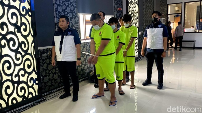 Tiga penghasut demo di Jabar