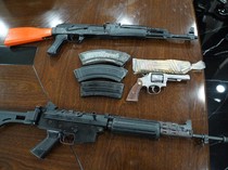 Warga Aceh Serahkan 3 Pucuk Senjata Api ke TNI