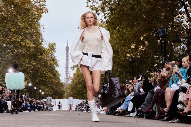 PARIS, FRANCE - SEPTEMBER 30: (EDITORIAL USE ONLY - For Non-Editorial use please seek approval from Fashion House) A model, shoe detail, walks the runway during the Stella McCartney Paris Womenswear Spring-Summer 2025 show as part of Paris Fashion Week on September 30, 2024 in Paris, France. (Photo by Peter White/Getty Images)