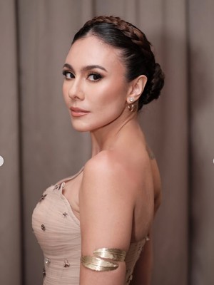Wulan Guritno Jadi Dewi Cinta ala Aphrodite