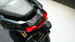 Wujud New ADV 160 Ketempelan Aksesori Resmi