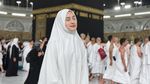 Angbeen Rishi Umrah, Netizen Bertanya-tanya