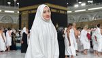 Angbeen Rishi Umrah, Netizen Bertanya-tanya
