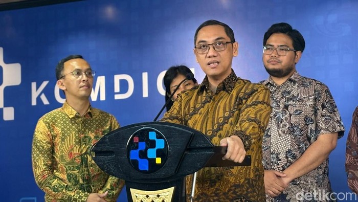 Dirjen Pengawasan Ruang Digital Komdigi, Alexander Sabar