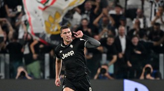 2 Striker Incaran Barcelona untuk Gantikan Lewandowski