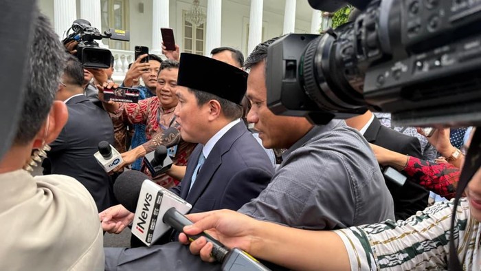 Menteri BUMN Erick Thohir tiba Istana Negara jelang pelantikan Kabinet Merah Putih, (17/9/2025).
