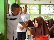 Gubernur Abdul Wahid Tegaskan Komitmen Dukung Program MBG di Riau