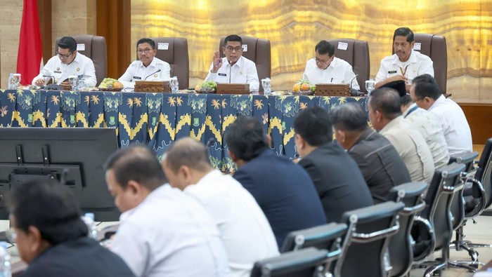 Gubernur Banten Andra Soni
