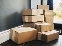Buset! Rombongan Turis Malaysia Belanja Online 1.200 Barang di China