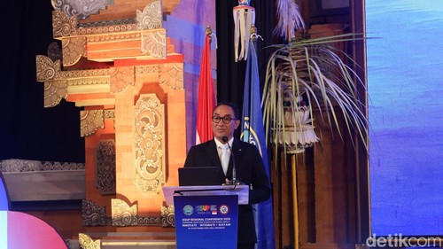 Kepala BNN Suyudi Ario Seto saat pidato pembukaan konferensi ISSUP Regional 2025 di Kuta, Kabupaten Badung, Bali, Rabu (17/9/2025).