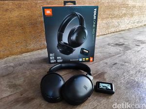 Review JBL Tour One M3: Headphone Premium Baterai Super Awet