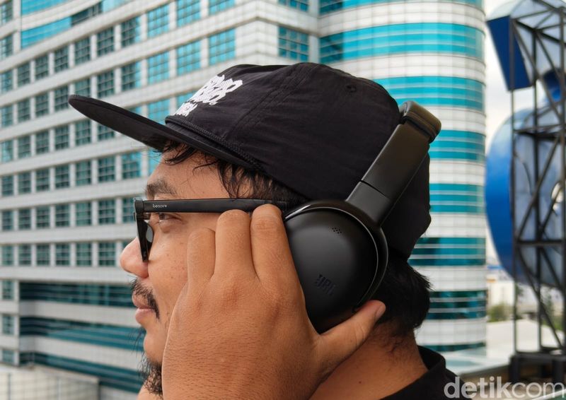 JBL Tour One M3