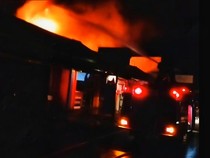 Pasar Surade Sukabumi Hangus Terbakar