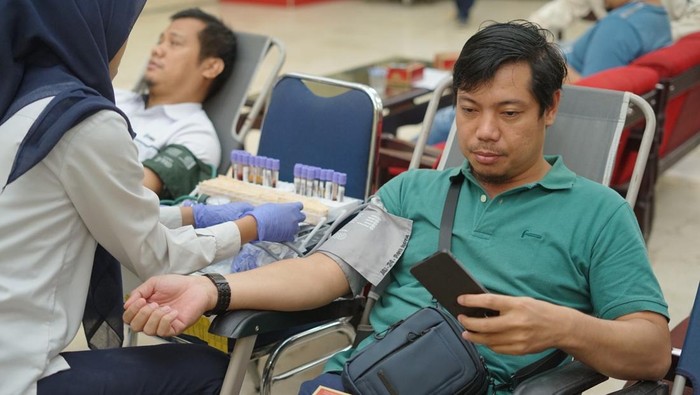 Kegiatan donor darah yang di gelar oleh PT Pusri berkolaborasi dengan PMI Palembang