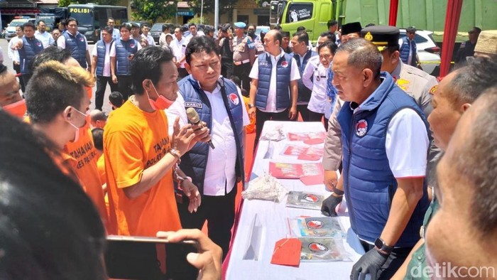 Konferensi pers dalam memberantas narkoba di Polres Pasuruan