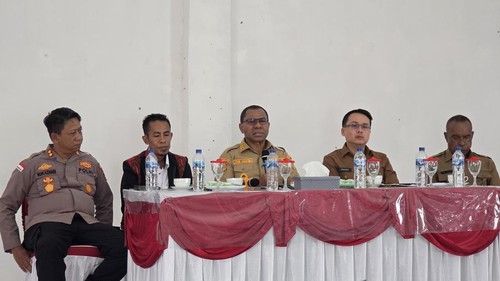 Suasana rapat koordinasi penyelesaian konflik antar pemuda di Kabupaten Alor, NTT, Selasa (16/9/2025).